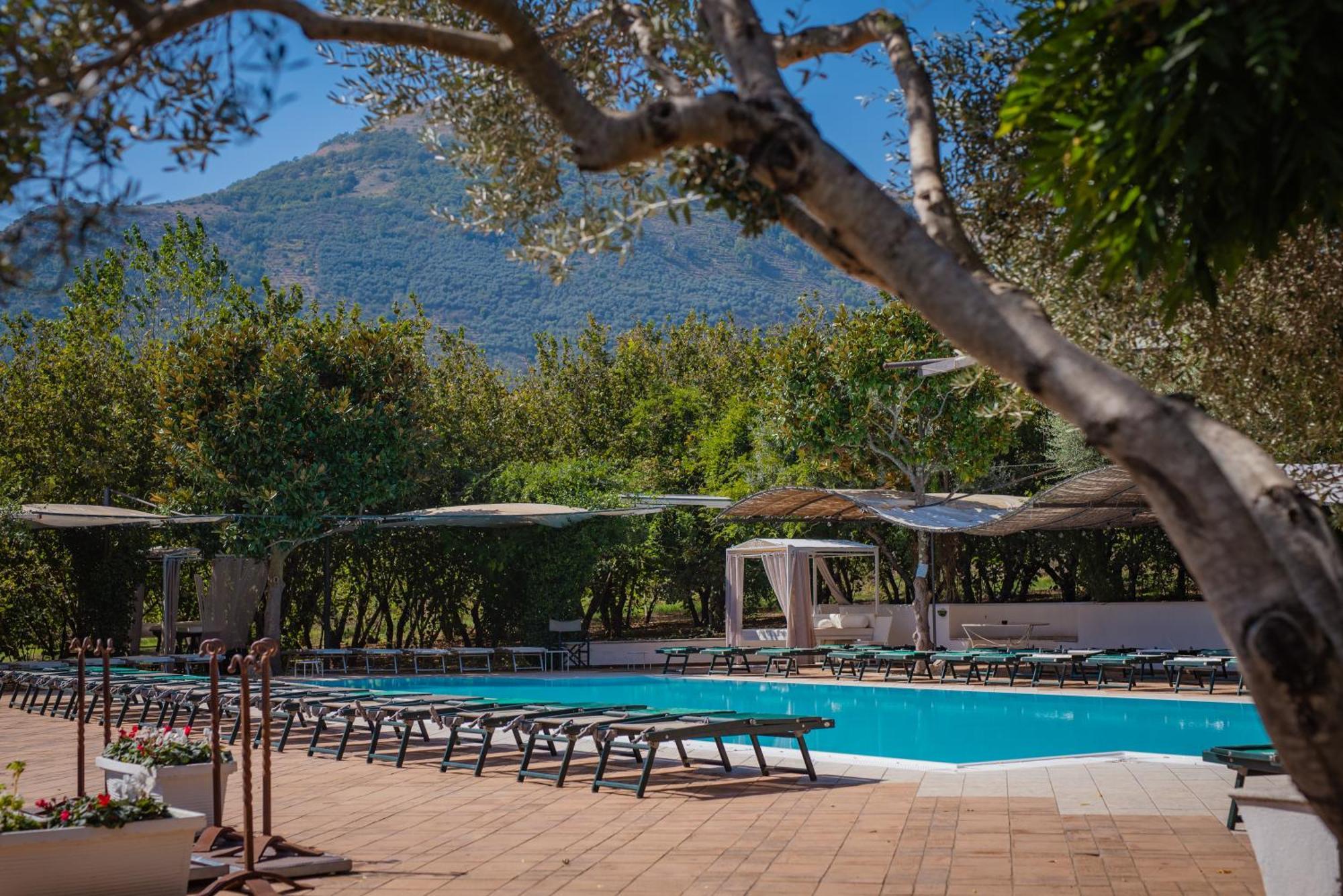 Hotel Villa Rizzo Resort And Spa San Cipriano Picentino Ngoại thất bức ảnh